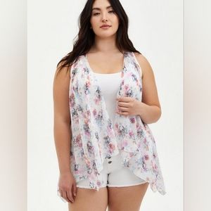 Torrid open front vest size 5